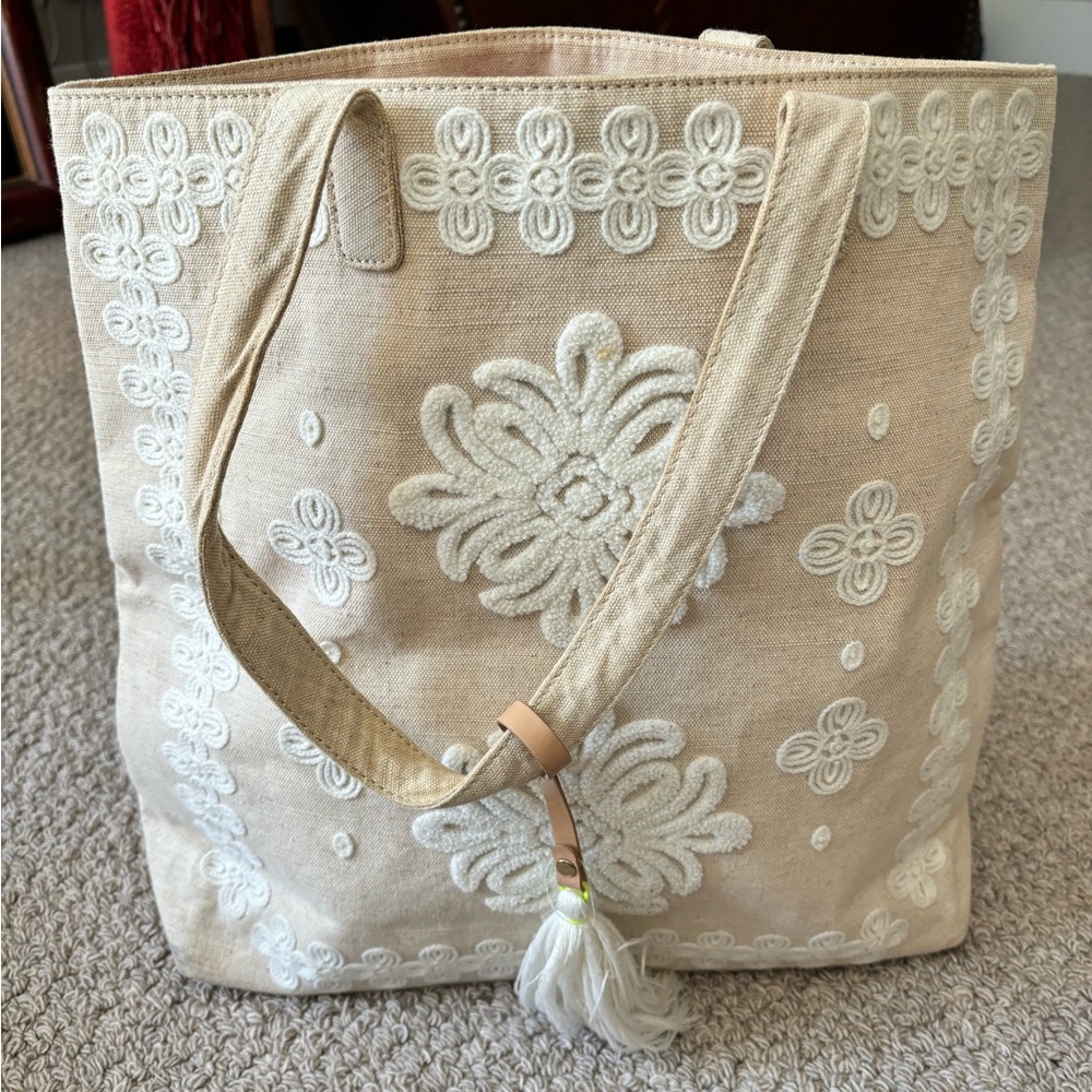 Vineyard Vines beach bag